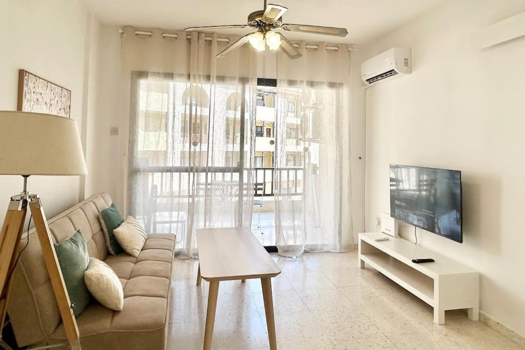 Sun Julz - Byzantium Garden-1 Bedroom Apartment